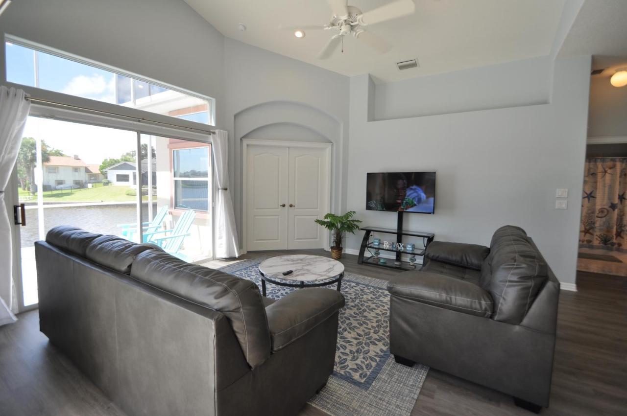 Sunset Bay Beautiful Pool Home - Bring Your Boat Or Jet Ski - Canal With Dock- Sleeps 10 - 4 Bd Palm Coast Exteriör bild
